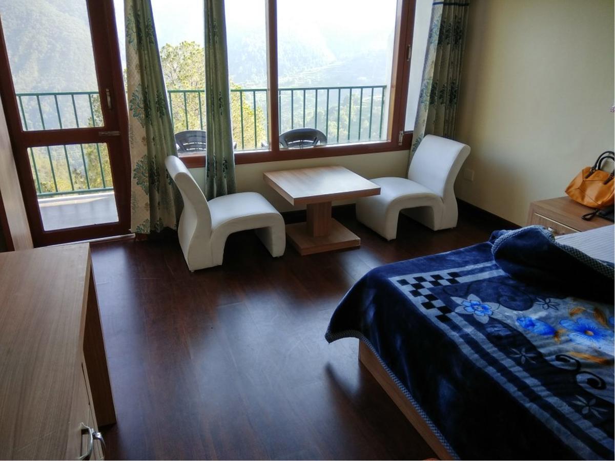 Hotel Emerald Valley Csail Kültér fotó